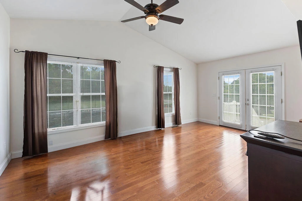 126 CHAVIS Ave - Photo 11