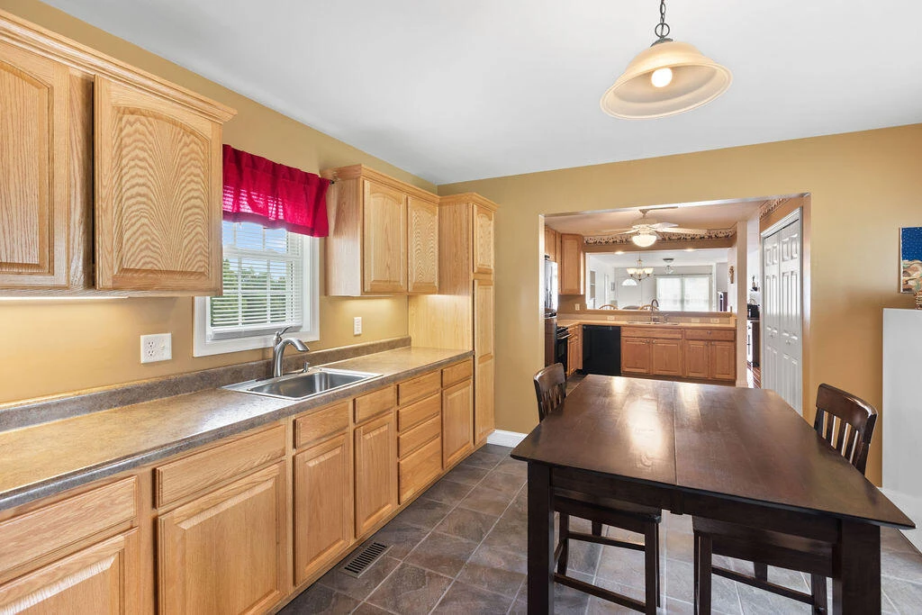 126 CHAVIS Ave - Photo 18