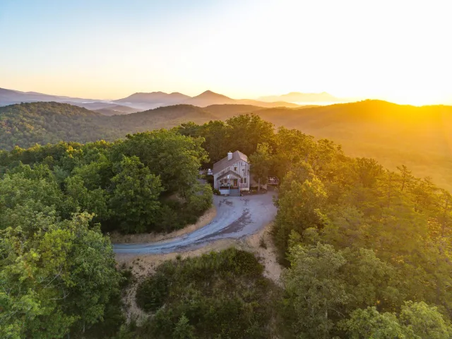 1601 Campbells Ln, Clifton Forge, VA, 24422