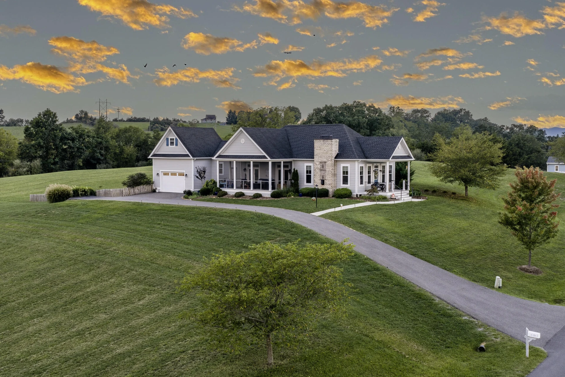 35 Cora Ln