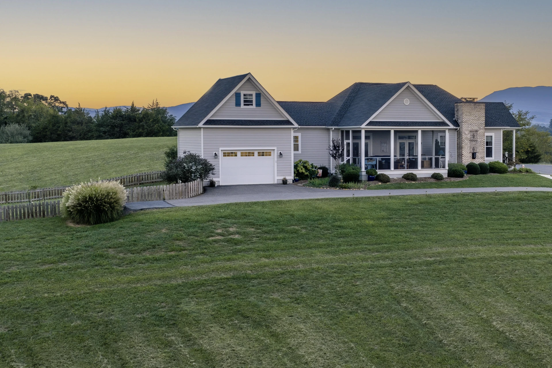 35 Cora Ln - Photo 2