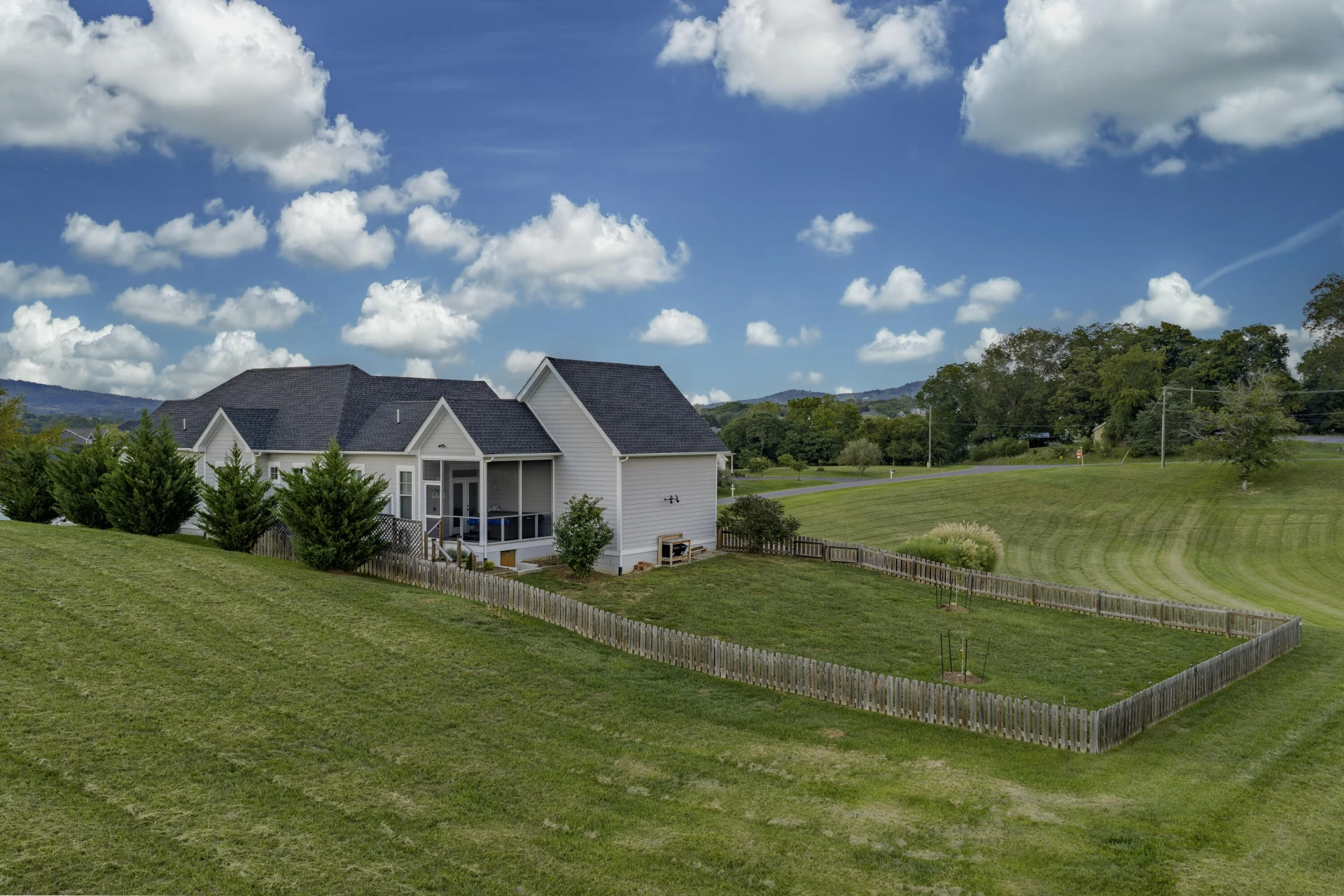 35 Cora Ln - Photo 4