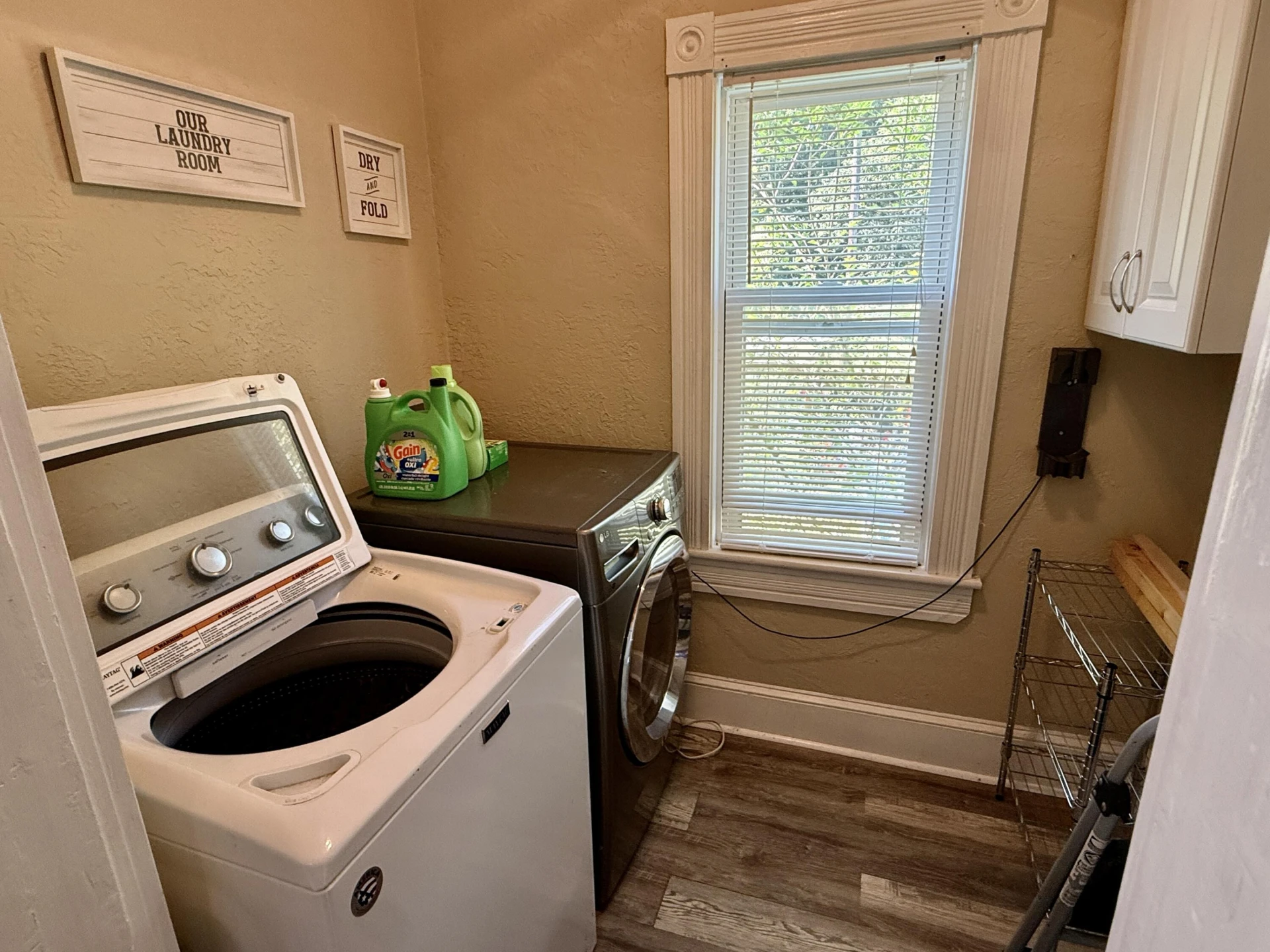 521 Roxbury St - Photo 12