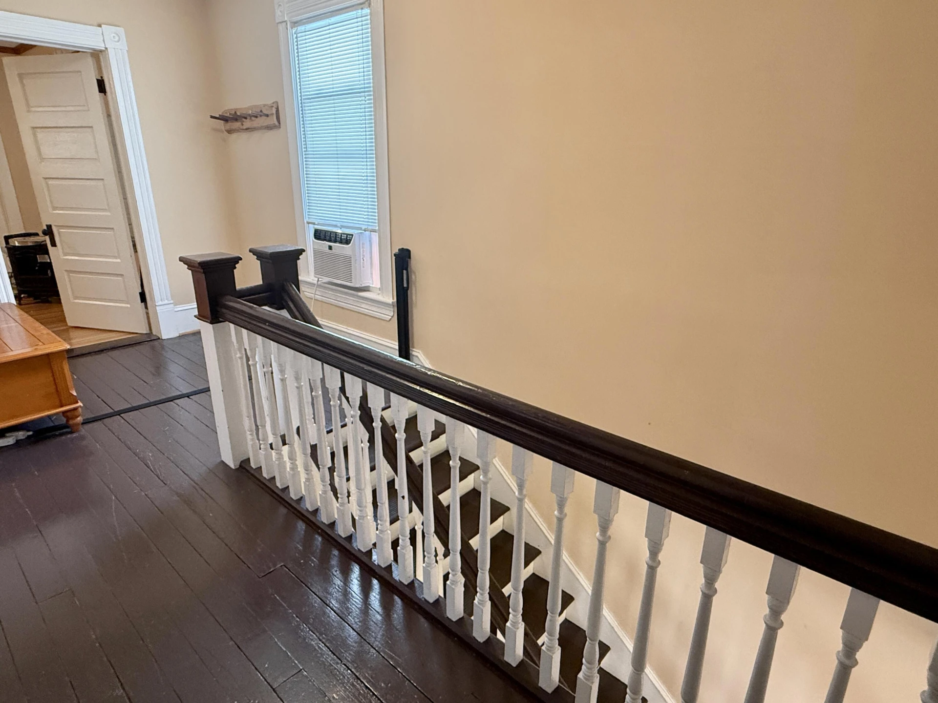 521 Roxbury St - Photo 13