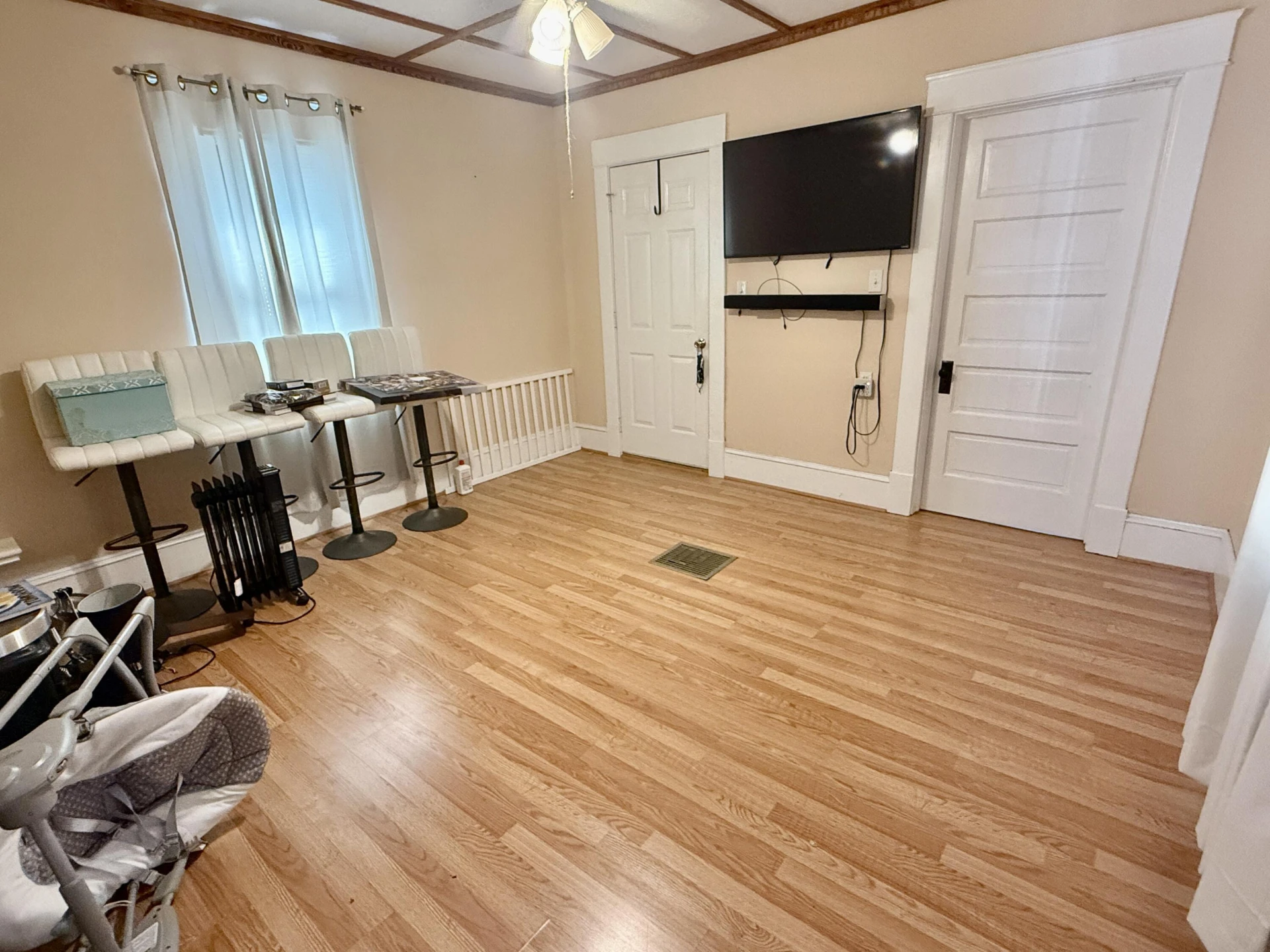 521 Roxbury St - Photo 18