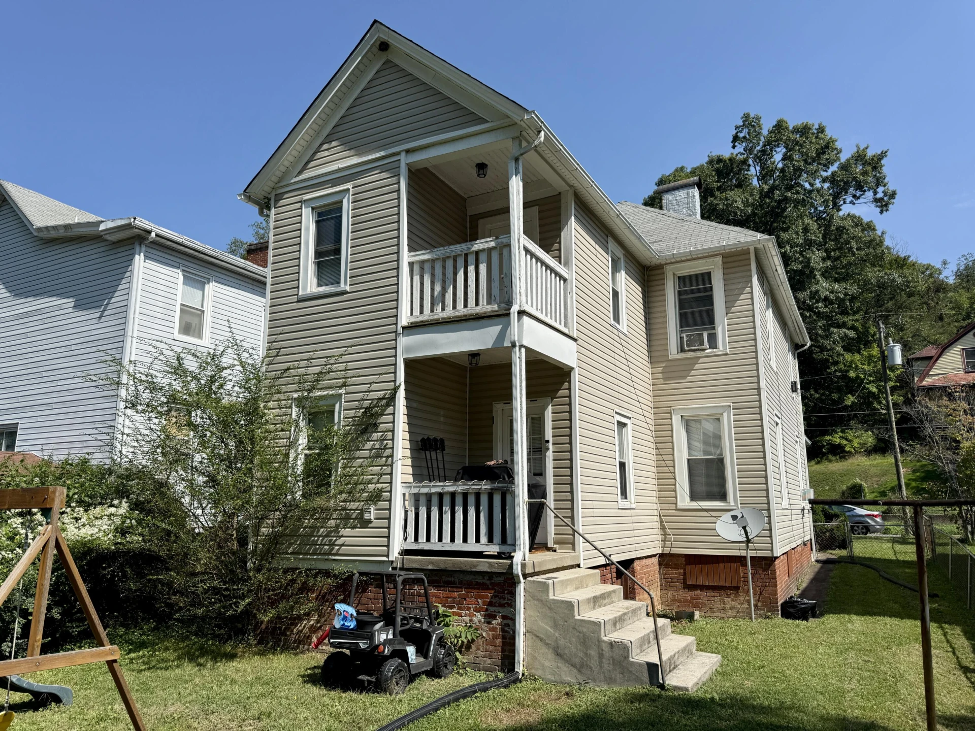 521 Roxbury St - Photo 21