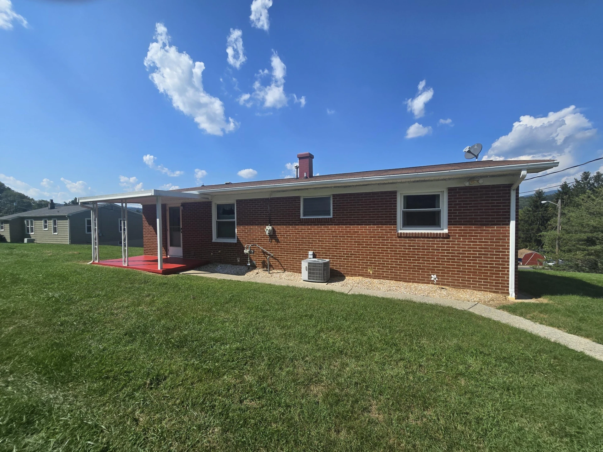 305 W Indian Valley Rd - Photo 2