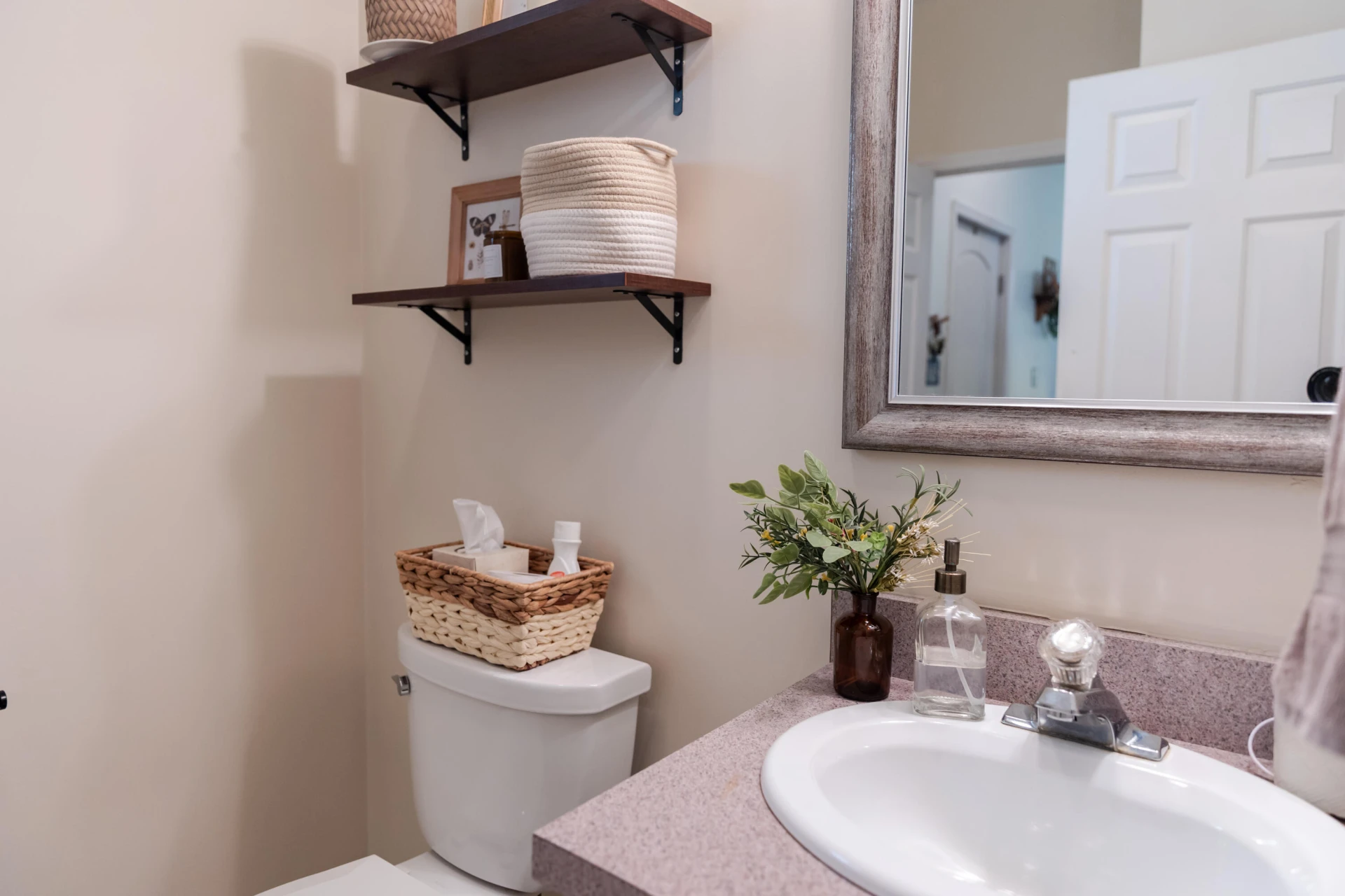 1766 NW Forest Ave - Photo 9