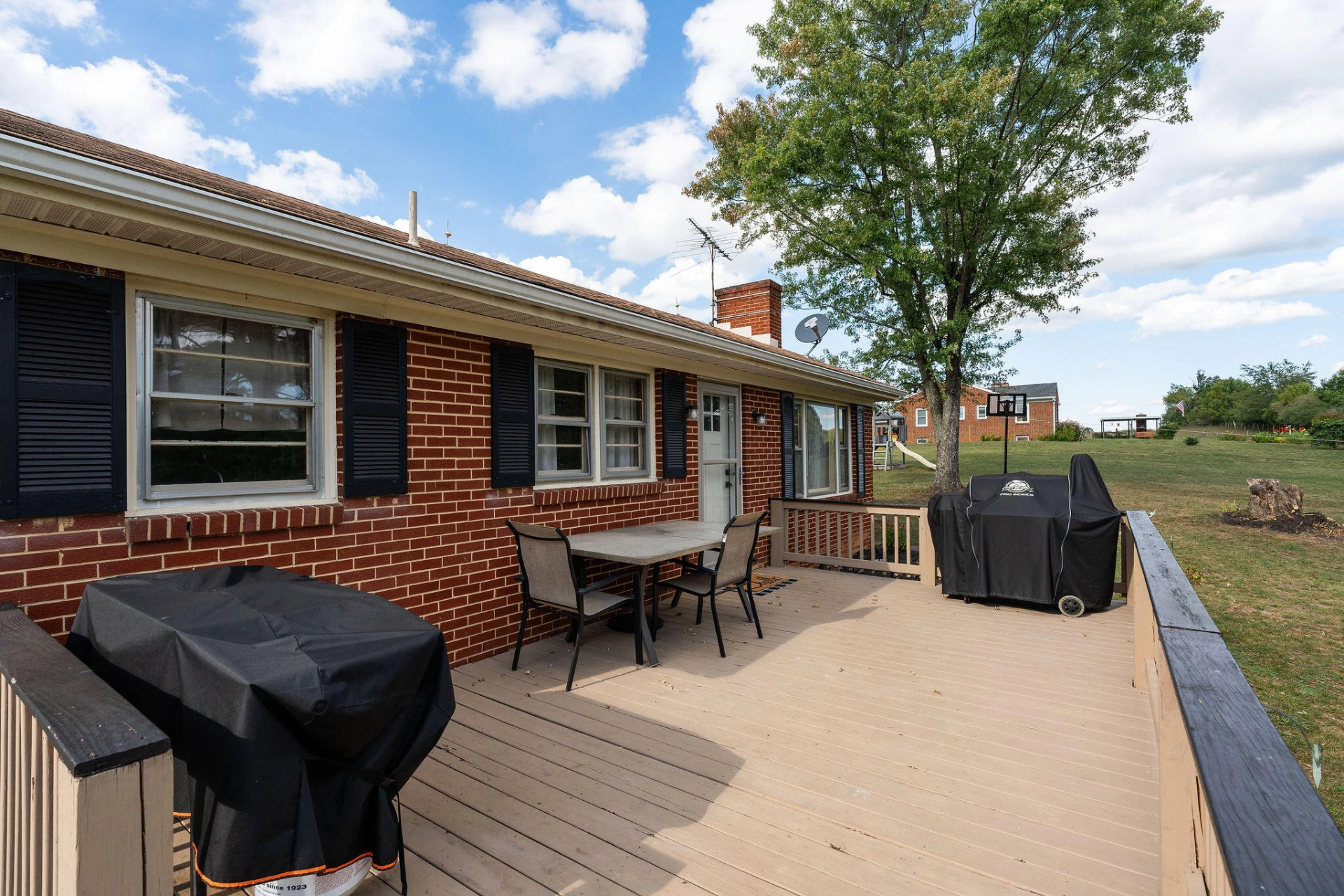 7827 N Lee Highway - Photo 24