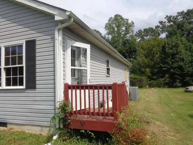 1100 Andrews Dr - Photo 3