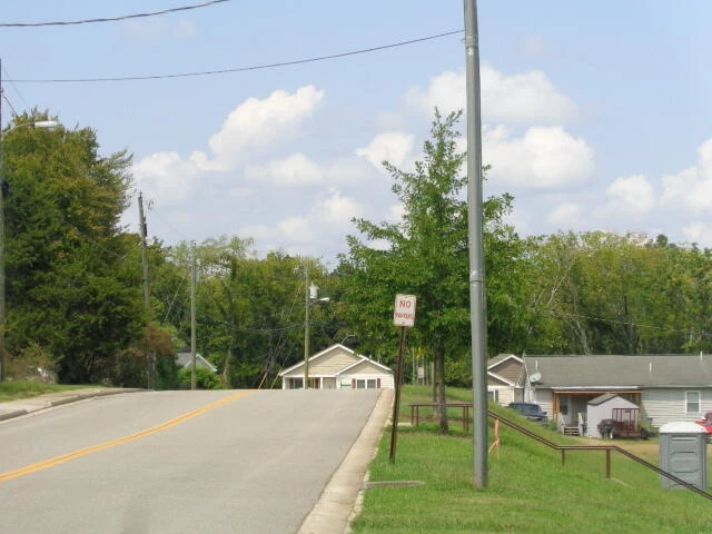 1100 Andrews Dr - Photo 8