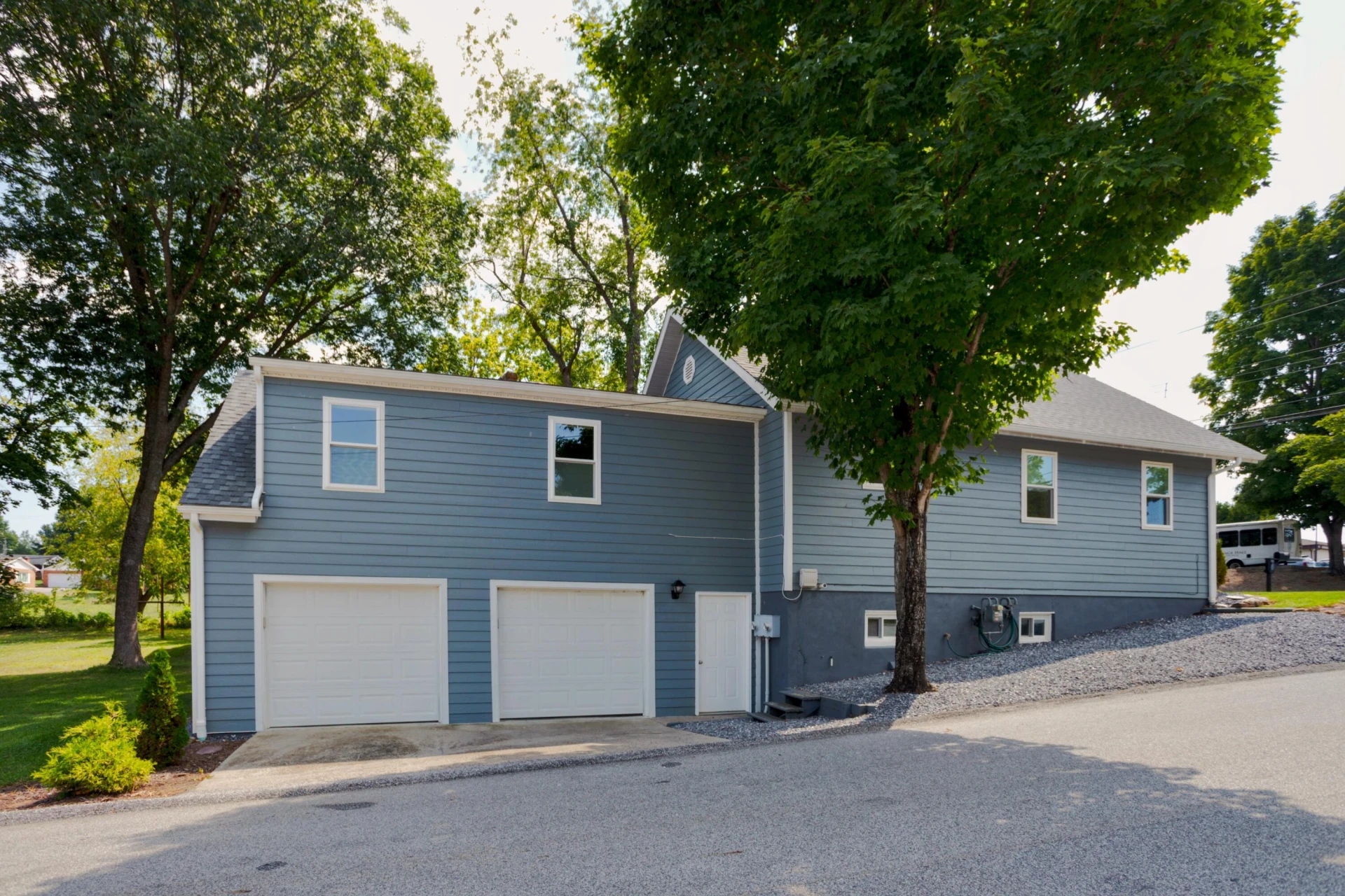 200 Houston St - Photo 2