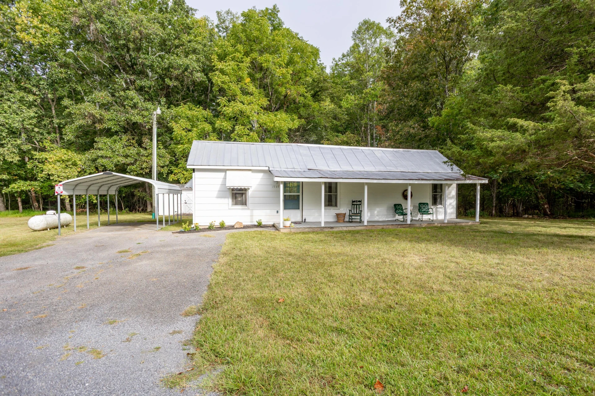 1737 LITTLE RIVER Rd - Photo 2