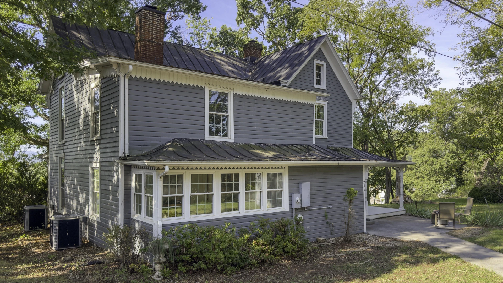 245 W 26TH St - Photo 6