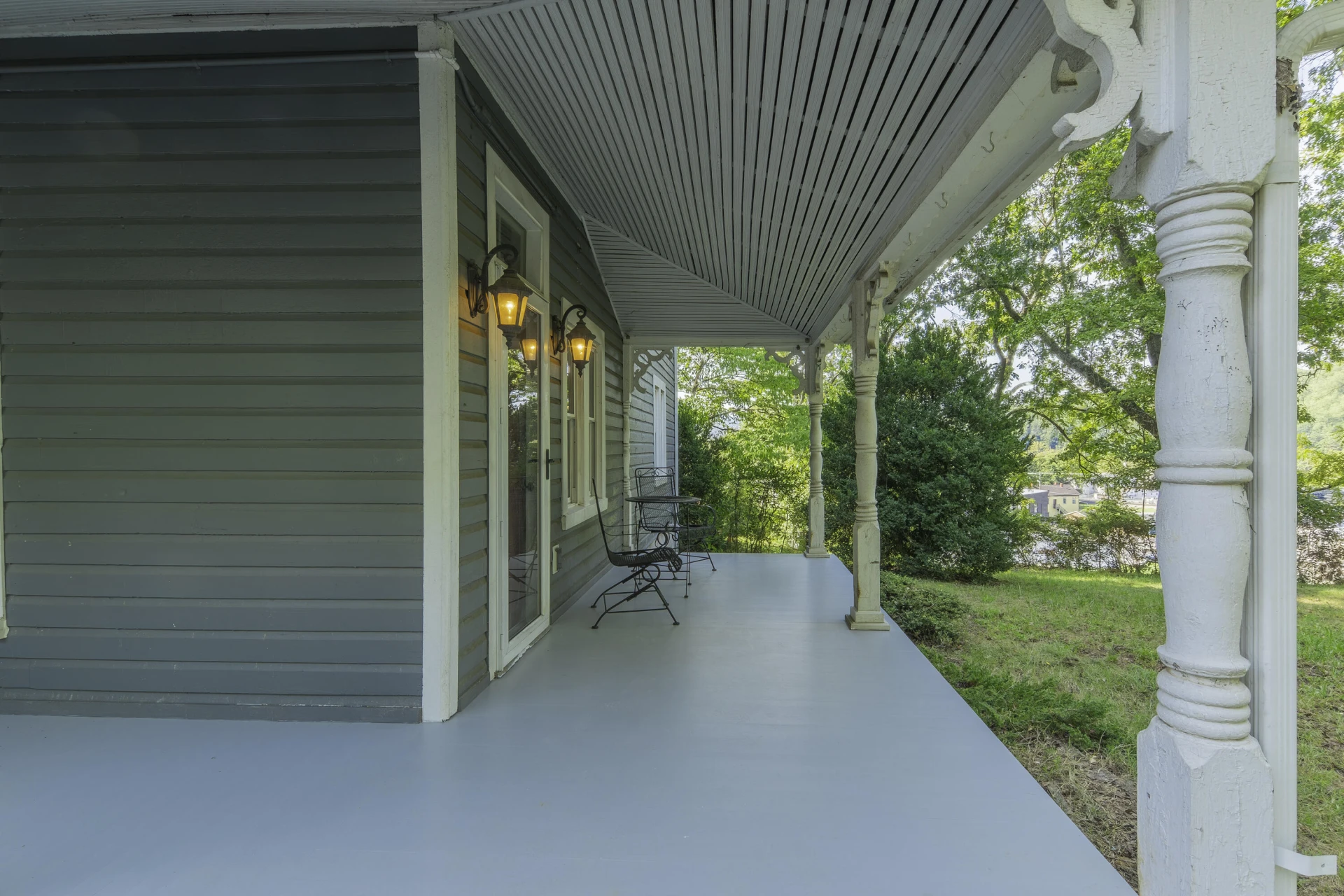 245 W 26TH St - Photo 9