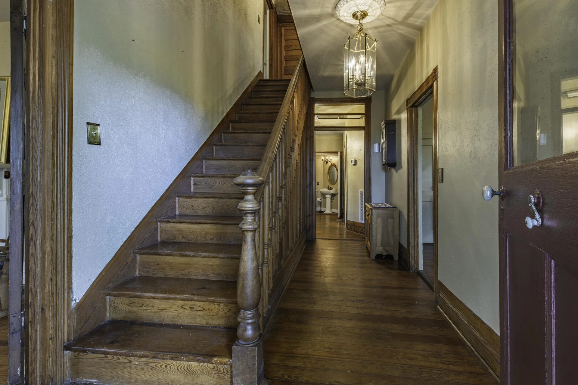 245 W 26TH St - Photo 11