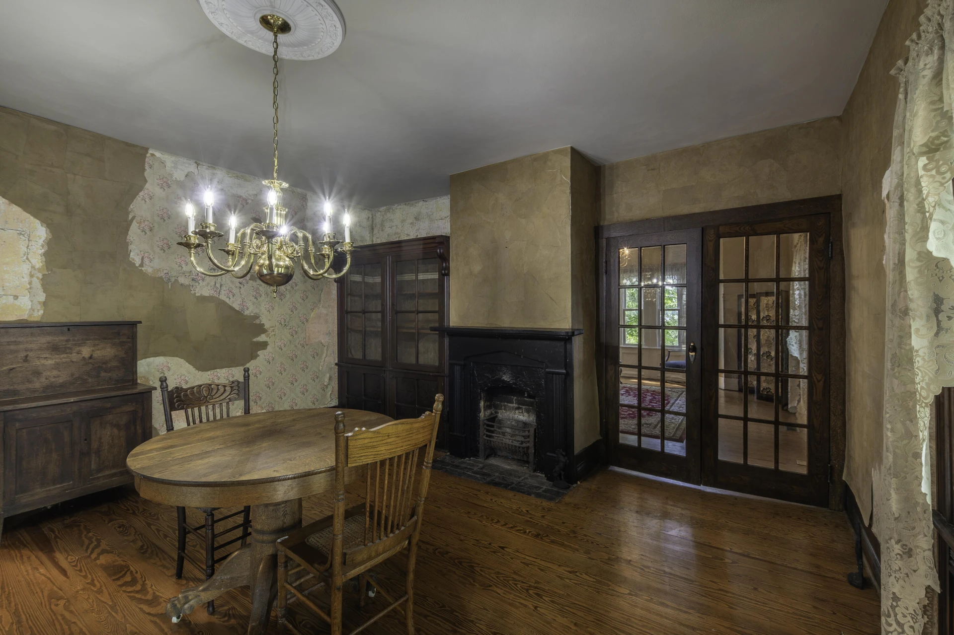 245 W 26TH St - Photo 17