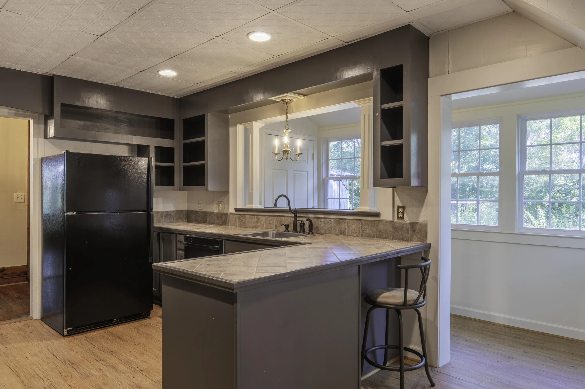 245 W 26TH St - Photo 23