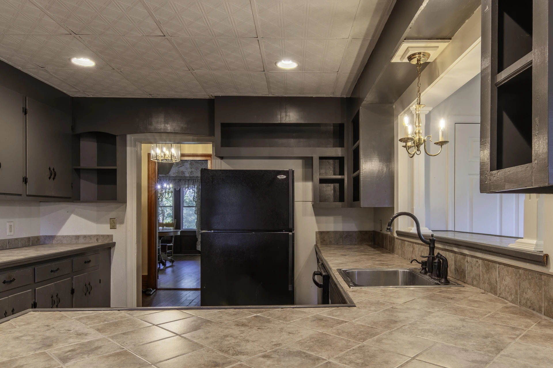 245 W 26TH St - Photo 24