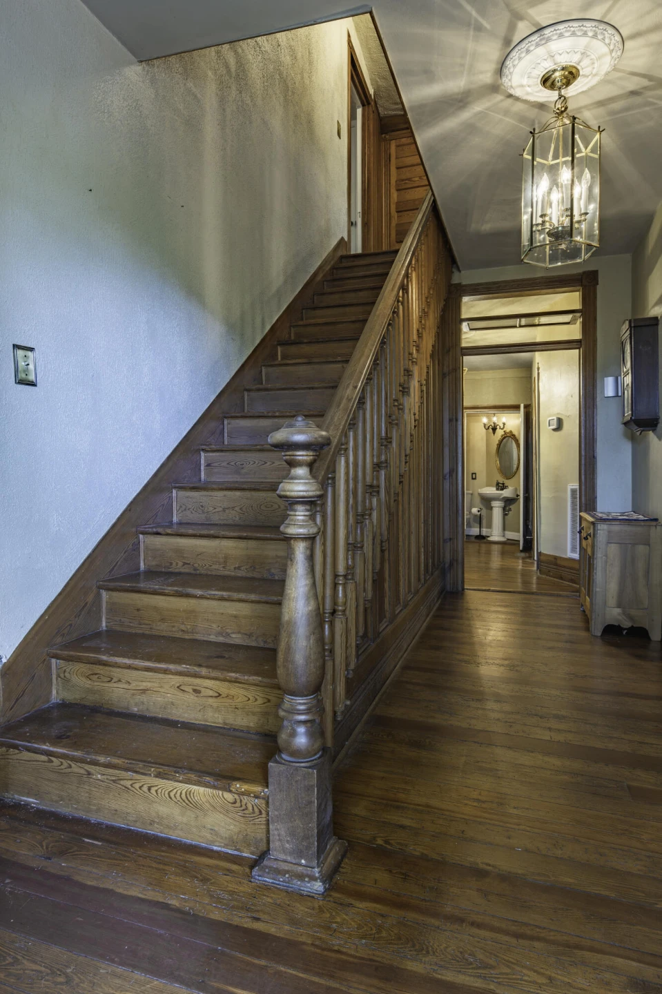 245 W 26TH St - Photo 32