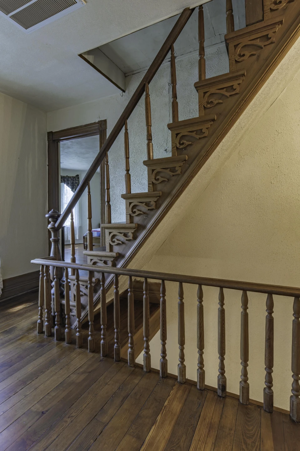 245 W 26TH St - Photo 36