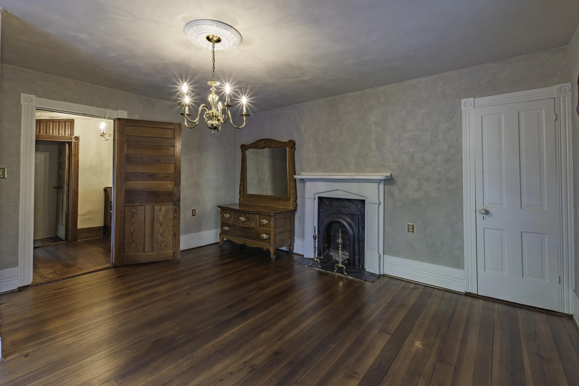 245 W 26TH St - Photo 41