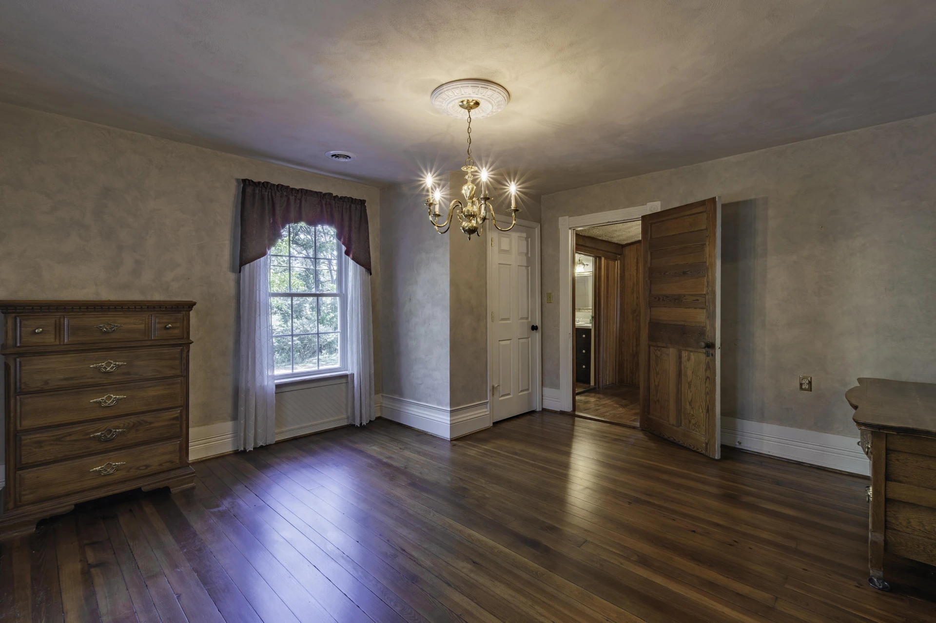 245 W 26TH St - Photo 42