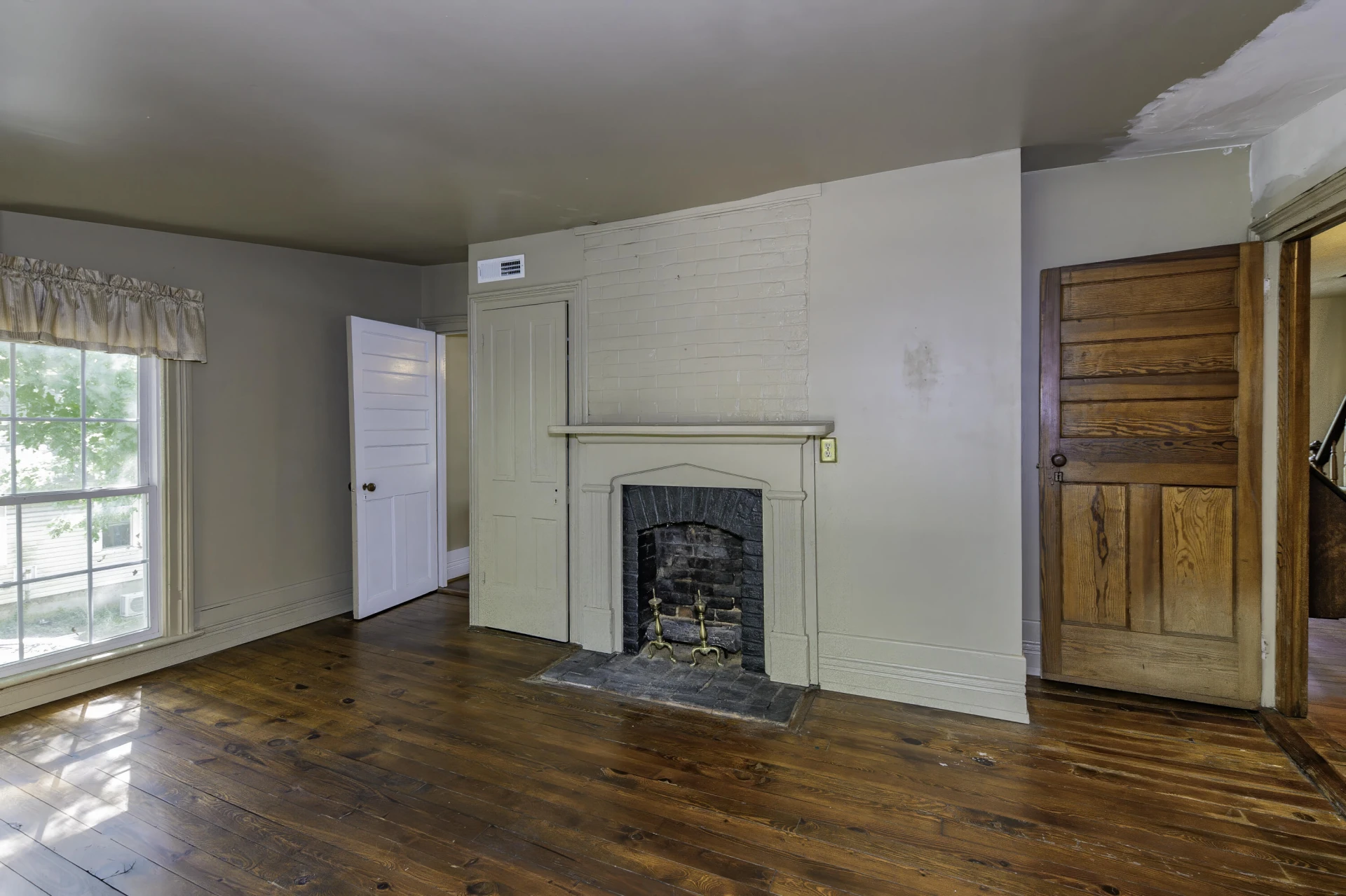 245 W 26TH St - Photo 43