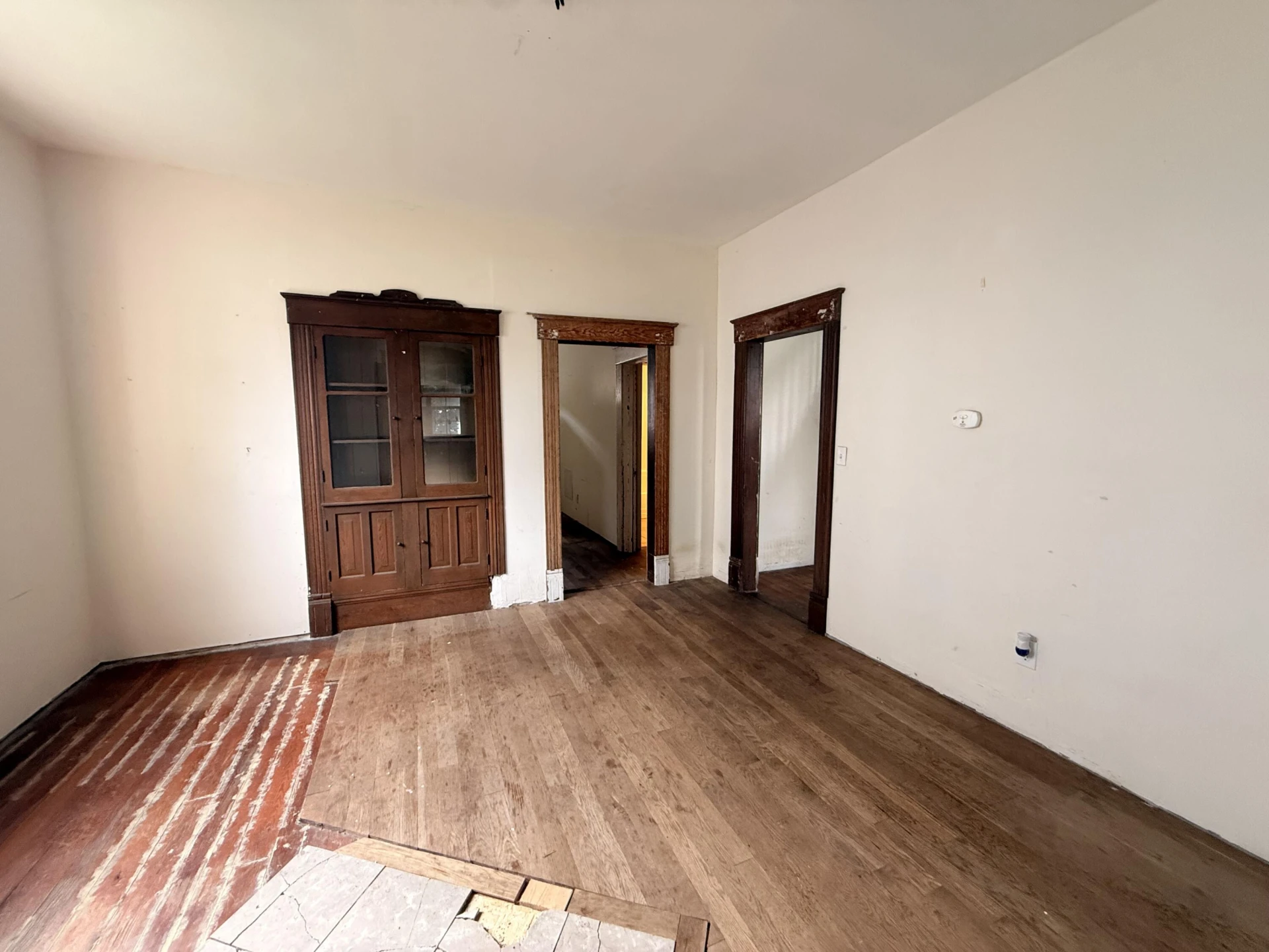329 W Ridgeway St - Photo 5