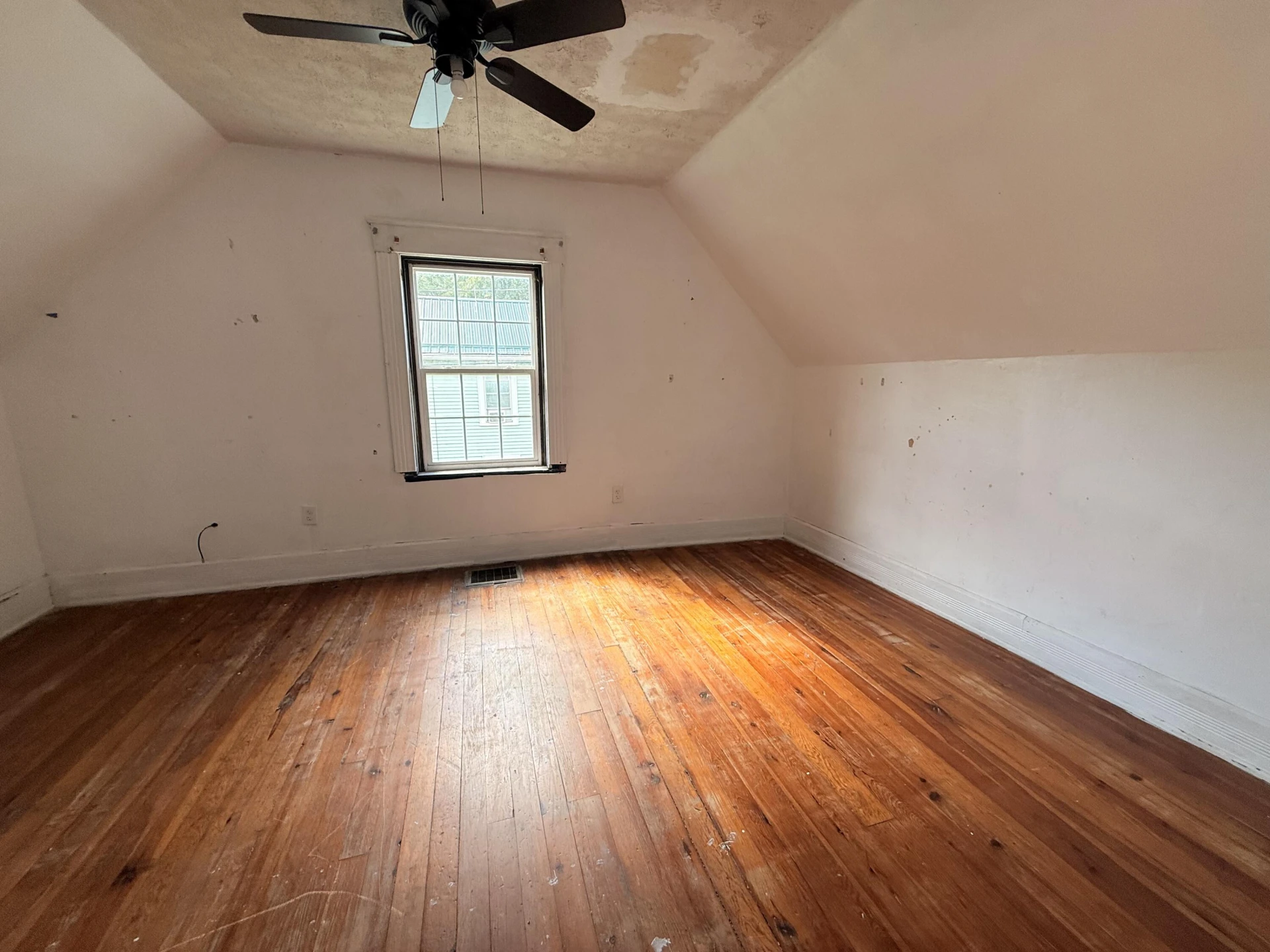 329 W Ridgeway St - Photo 10