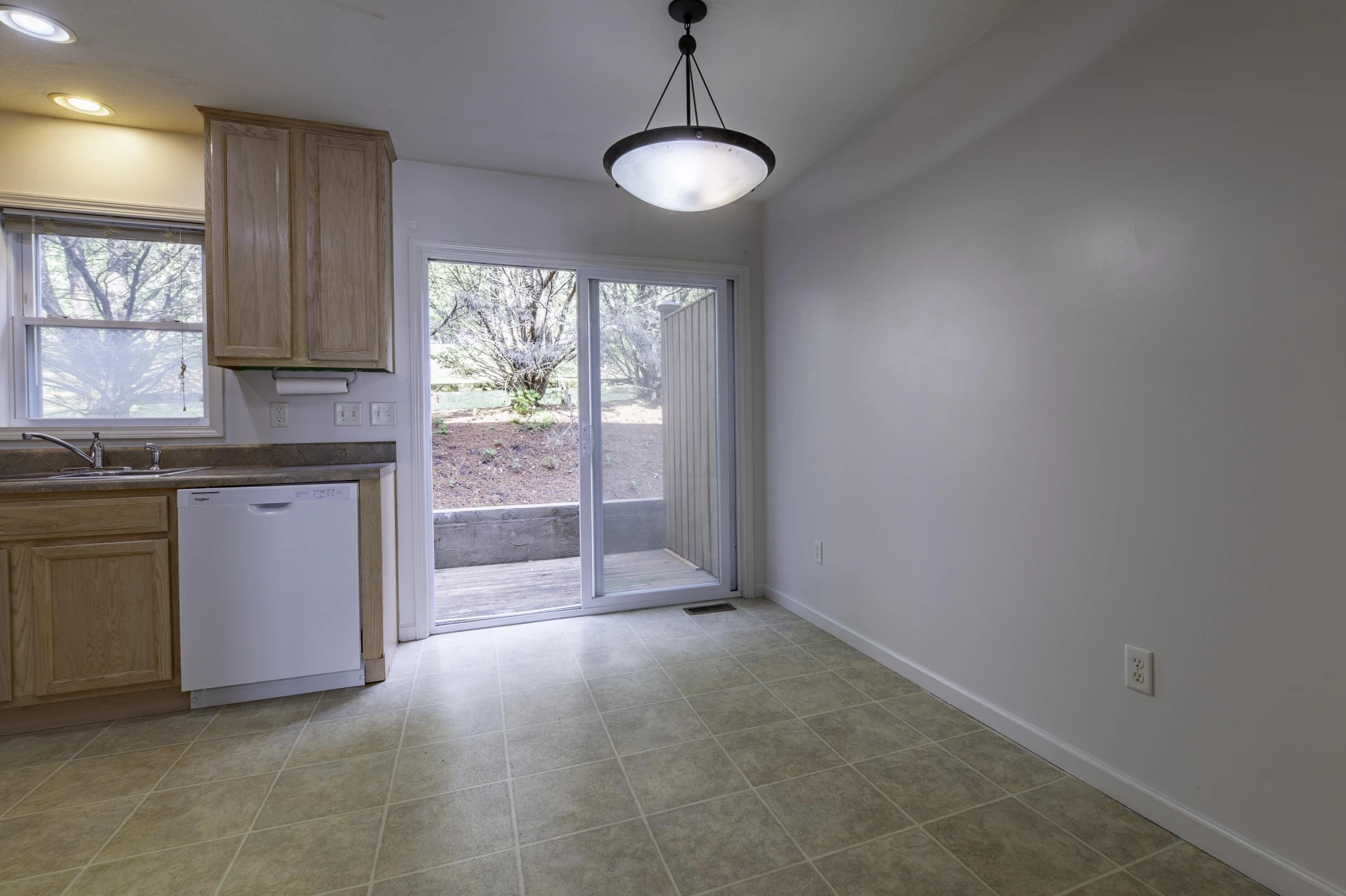15-2 Beverly Ct - Photo 11