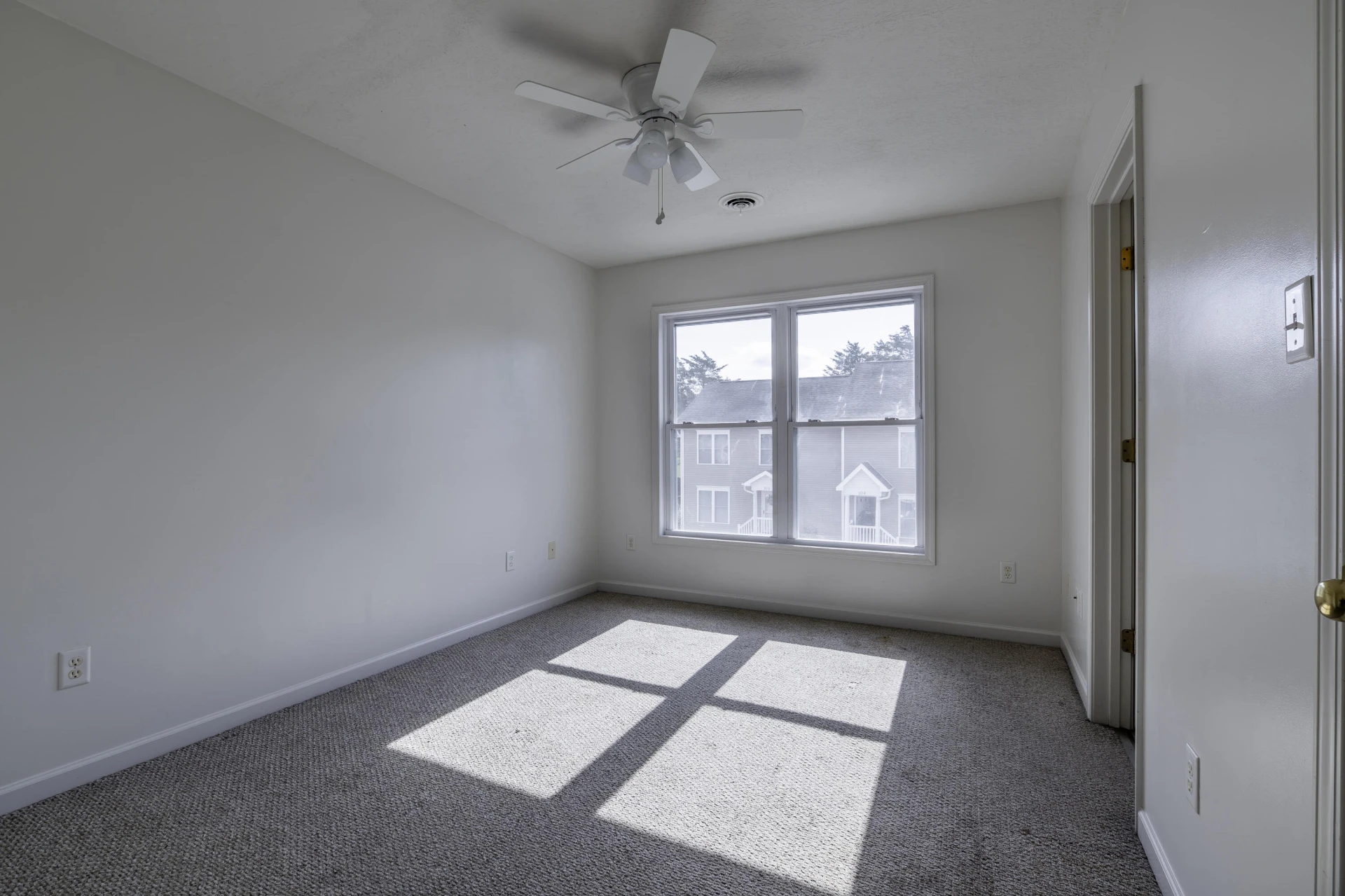15-2 Beverly Ct - Photo 24