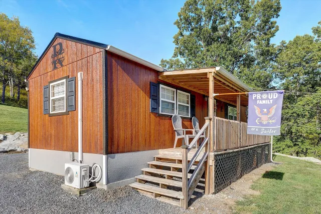 7506 Roaring Run Rd, Covington, VA, 24426