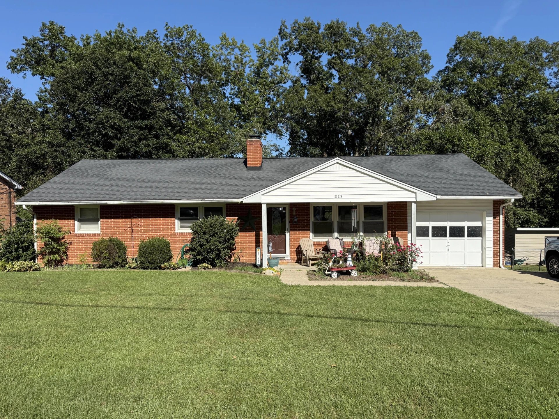 1023 Cliftwood Cir