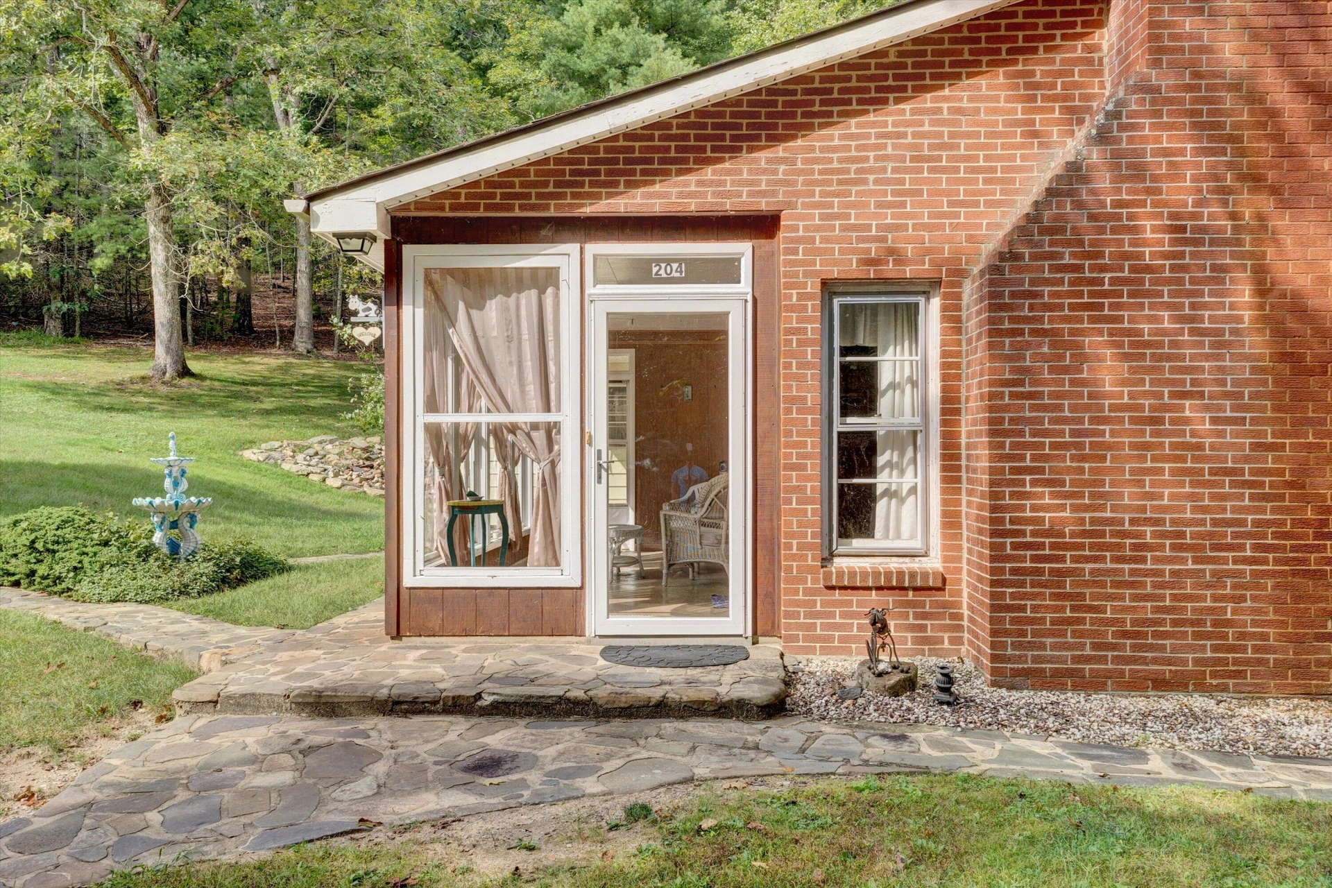 204 Boone Rd - Photo 3