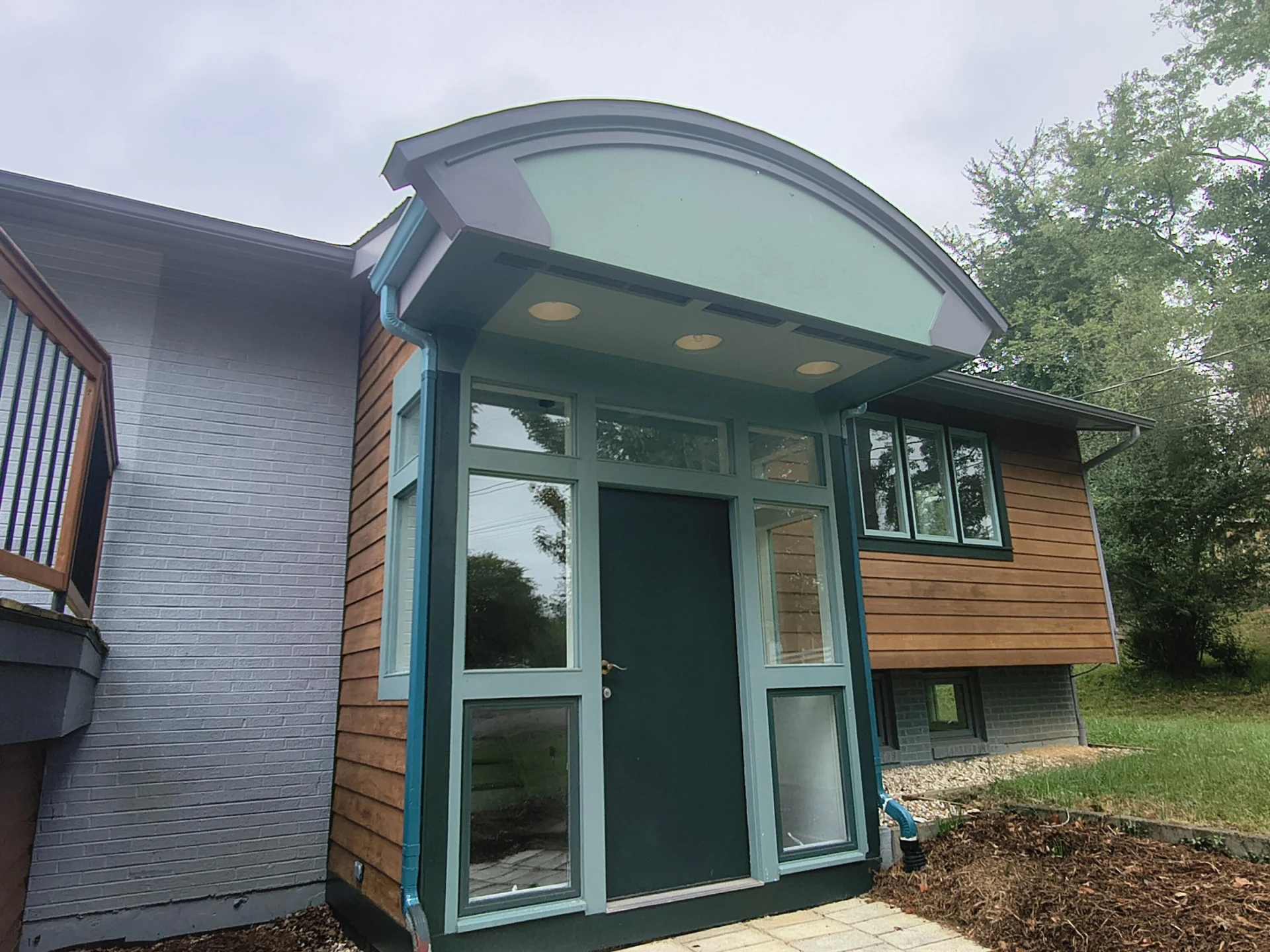 505 PICKETT St - Photo 5