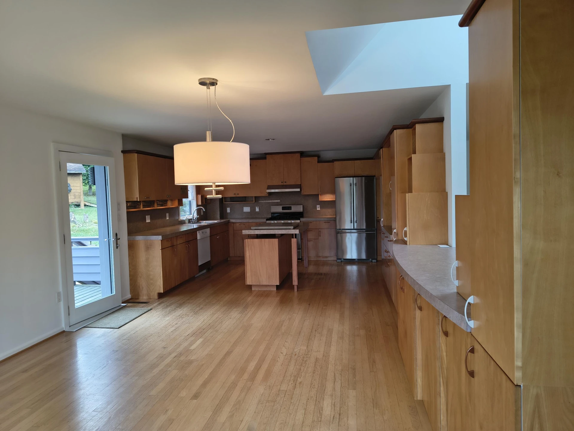 505 PICKETT St - Photo 18