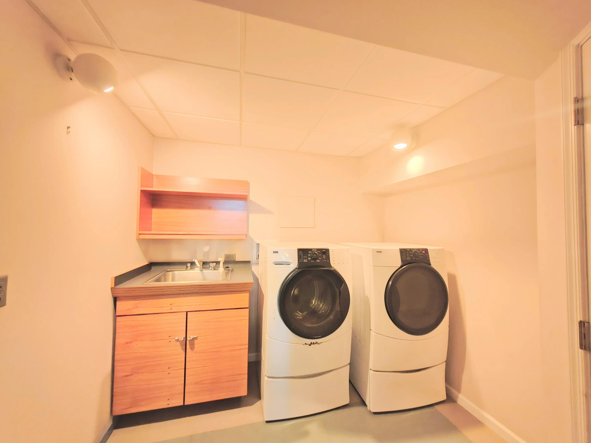 505 PICKETT St - Photo 26