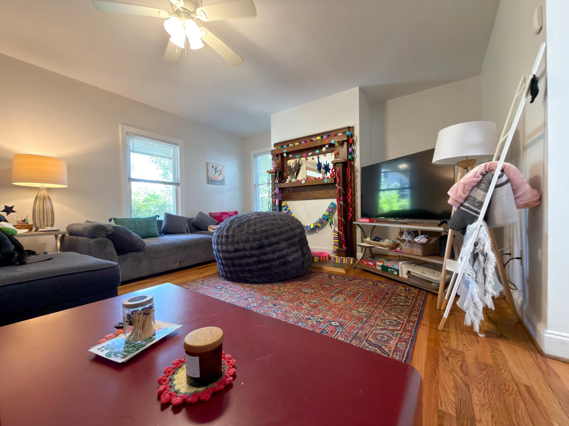 110 E HENRY St - Photo 4