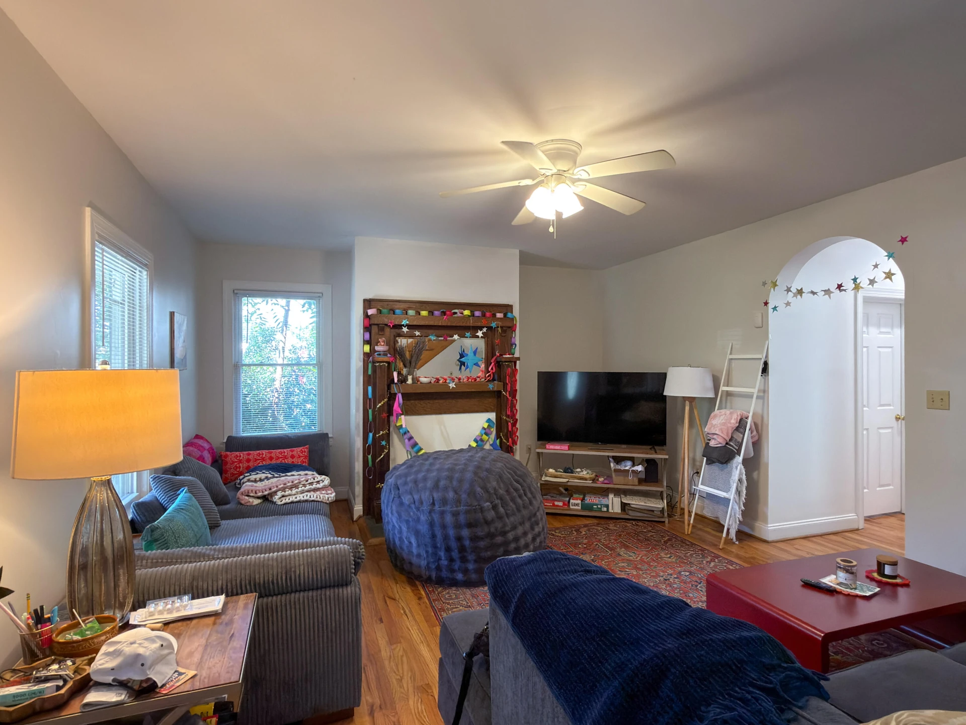 110 E HENRY St - Photo 5