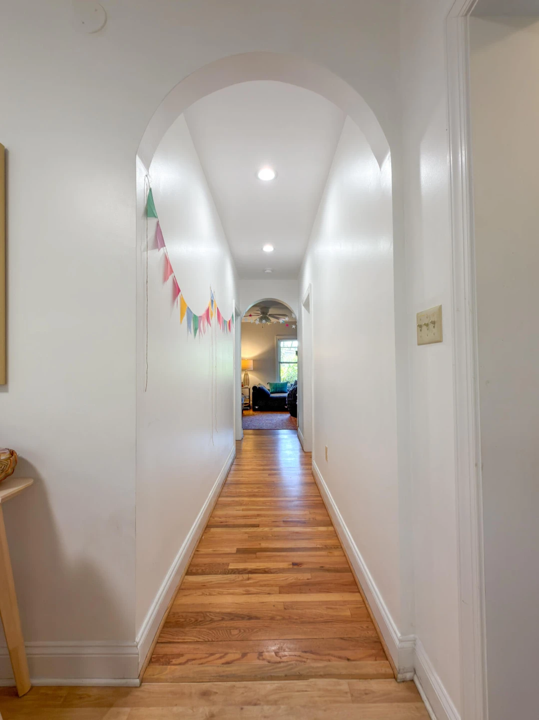 110 E HENRY St - Photo 6