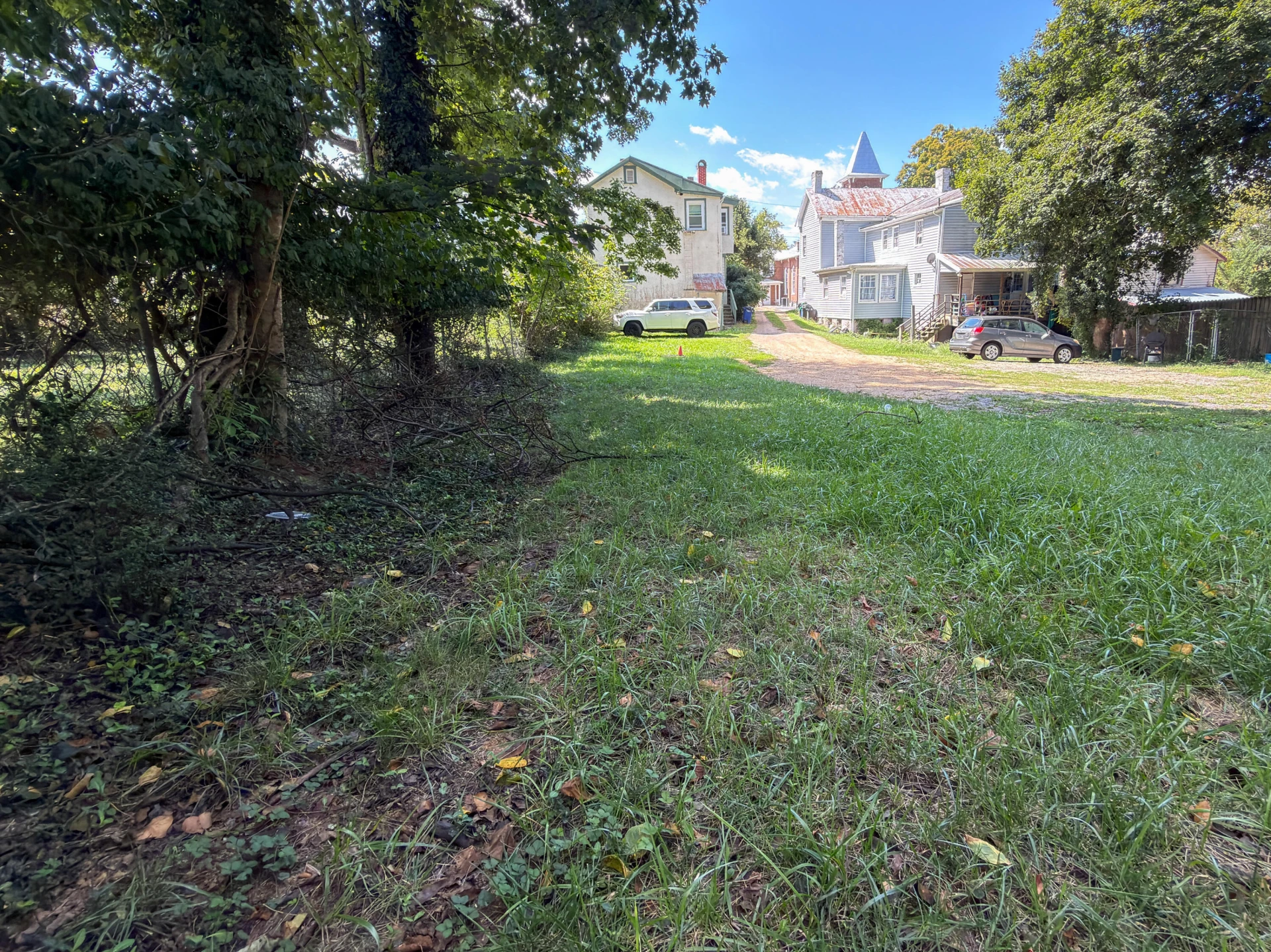 110 E HENRY St - Photo 27