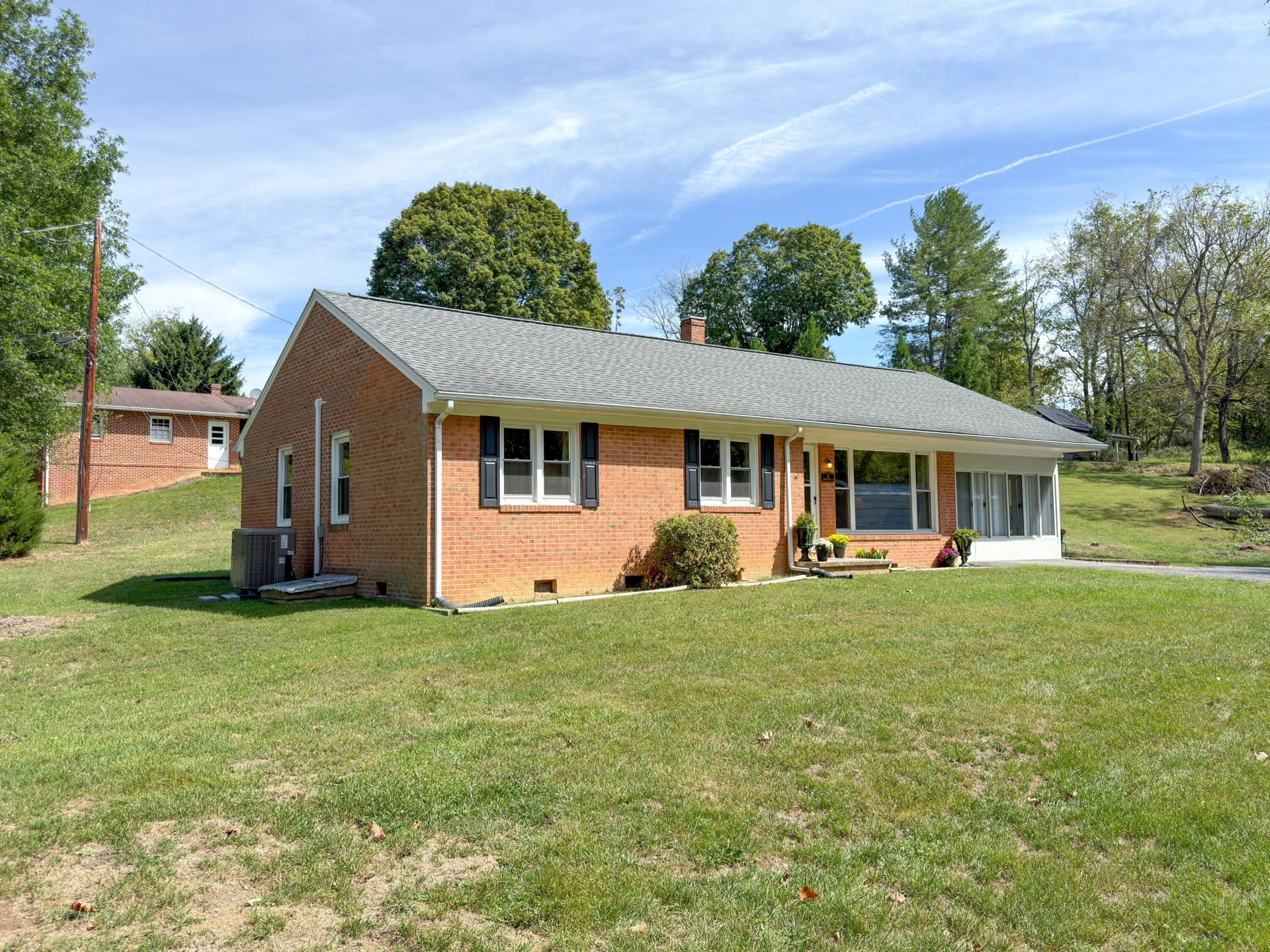 13 COUNTRY CLUB Rd - Photo 2