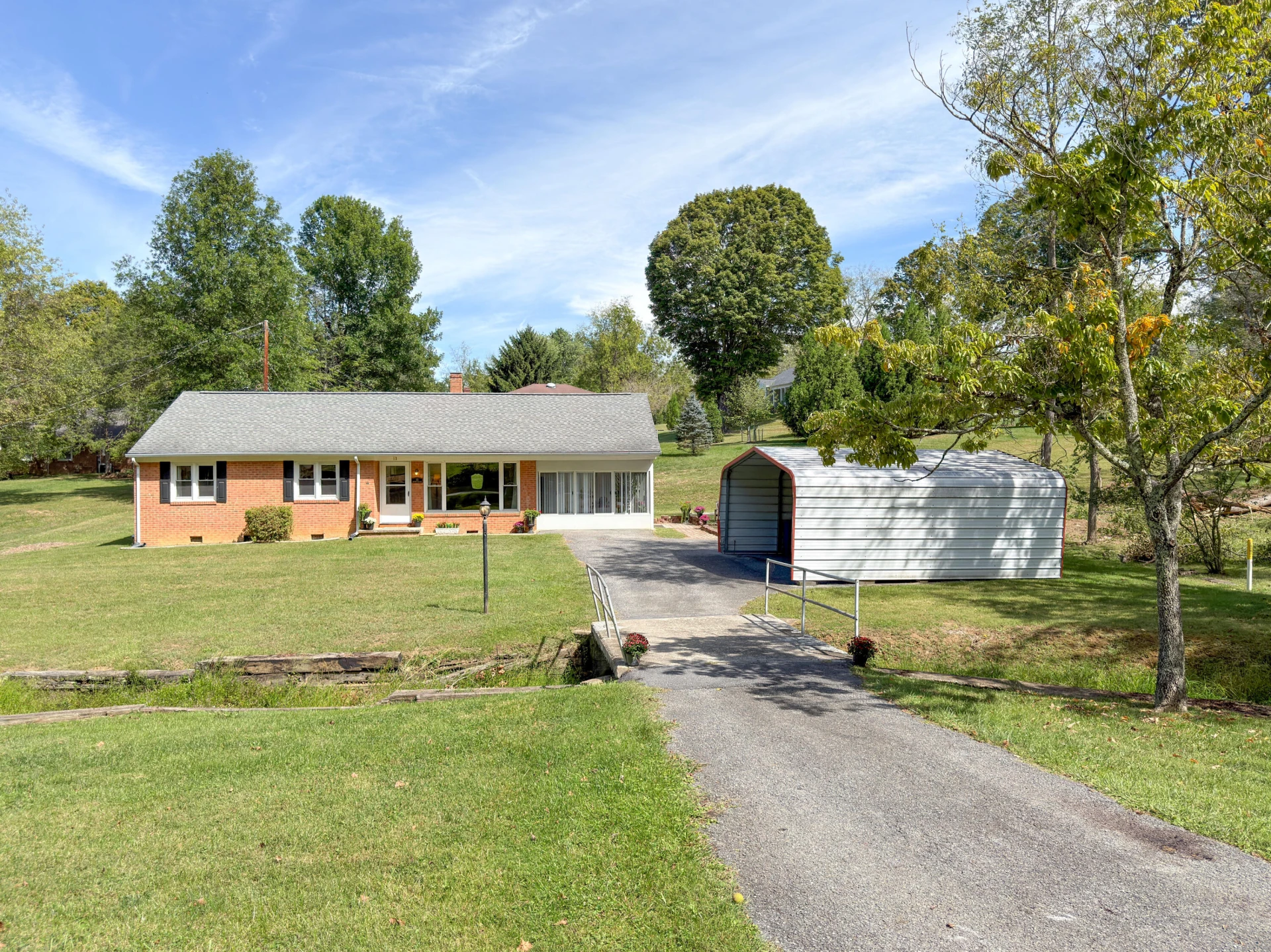 13 COUNTRY CLUB Rd - Photo 3