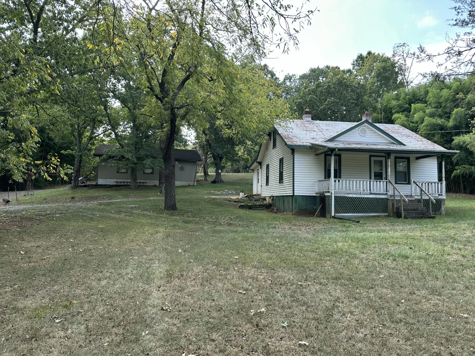 140 Flower Ln