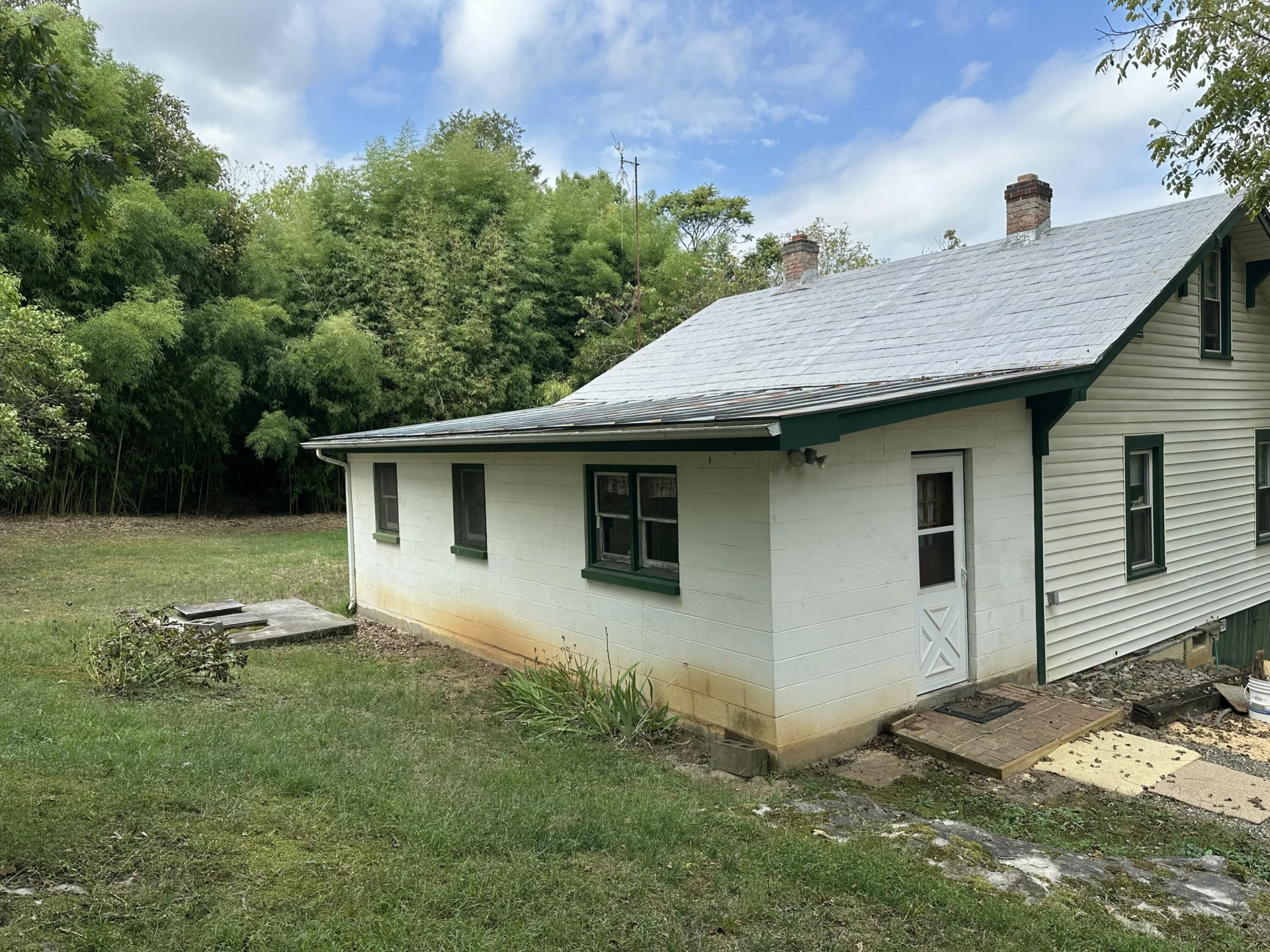 140 Flower Ln - Photo 4