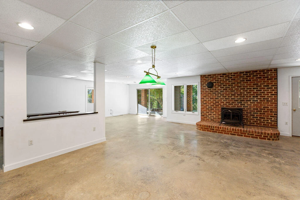125 NICHOLAS Ln - Photo 44