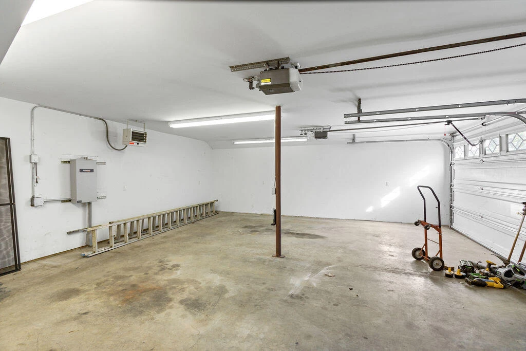 125 NICHOLAS Ln - Photo 47