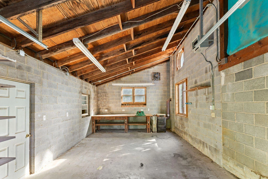125 NICHOLAS Ln - Photo 57