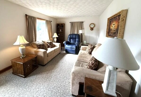 236 W Phillip St - Photo 3